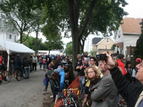 The crowd gathers at the end of the RW24.