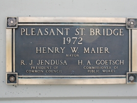 Pleasant Street Lift Bridge Plaque