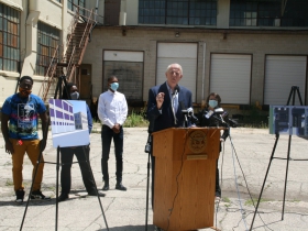 Mayor Tom Barrett
