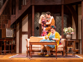 (l. to r., back) Becky Cofta (Brooke Ashton/Vicki), Max Pink (Gary Lejeune/Roger Tramplemain) and (front) Linda Mugleston (Dotty Otley/Mrs. Clackett) in rehearsal for Skylight Music Theatre’s production of Noises Off.