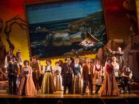 Cast of Pirates of Penzance