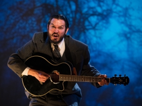 Shayne Steliga (Sir Despard Murgatroyd) in Skylight Music Theatre and Milwaukee Opera Theatre’s production of Ruddigore running January 3 – January 19, 2020.