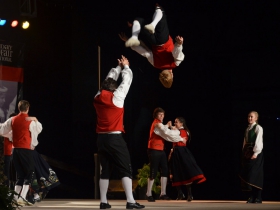 Scandinavian dance group