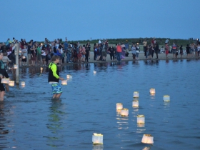 Lantern launching