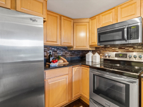 270 E. Highland Ave., Unit #1031