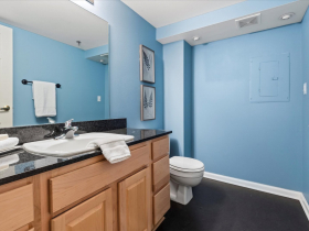 270 E. Highland Ave., Unit #1031