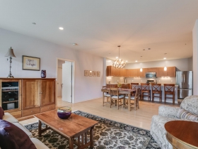 1522 N. Prospect Ave., Unit 201