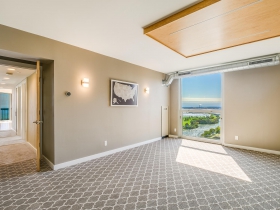 1660 N. Prospect Ave., #1909