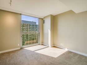 1660 N. Prospect Ave., #1909