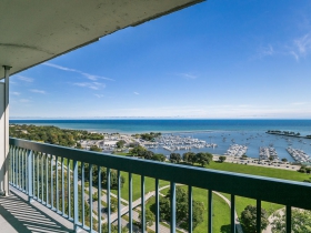 1660 N. Prospect Ave., #1909