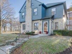 2235 E. Woodstock Pl., Milwaukee