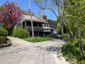 Homes on N. Gordon Circle
