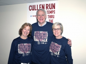 Gael Garbarino Cullen, Milwaukee Mayor Tom Barrett and Kris Barrett at the 24th Annual Steve Cullen Healthy Heart Run/Walk.