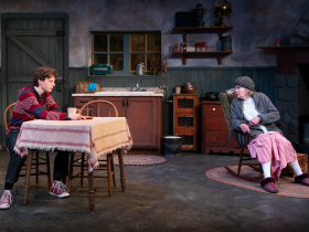 Leo Madson (Ray Dooley), Flora Coker (Mag Folan)