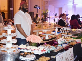 Cakes by Linda Kay