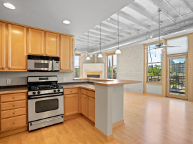 1325 N. Van Buren St., #402