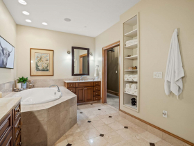 541 E. Erie St., #517