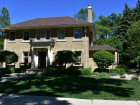 Earnell Lucas' Home