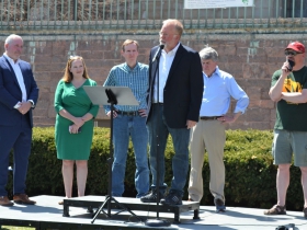 (L to R) Governor Candidates Andy Gronik, Kelda Roys, Mike McCabe, Phil Anderson, Matt Flynn, & Mike Crute at the March for Cannabis 2018