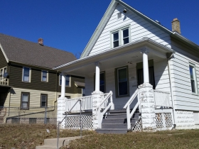Homes on Keefe Avenue