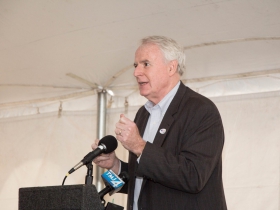 Tom Barrett