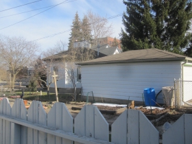 Riverwest Octagon House Cuts Corners