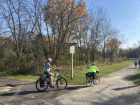 Powerline Trail and Oak Leaf Trail