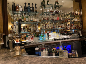 Bar in the Lobby Lounge