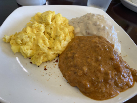 Biscuits with sausage gravy