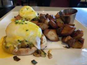 Eggs Benedict