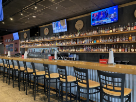 DOC's Commerce Smokehouse