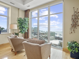 1313 N. Franklin Pl., #1306