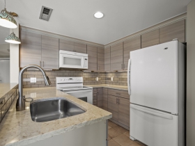 1633 N. Prospect Ave., #12B