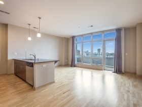 601 E. Ogden Ave., Unit 707