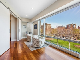 923 E. Kilbourn Ave., #303