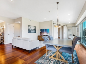 923 E. Kilbourn Ave., #303
