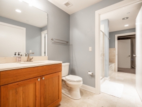 923 E. Kilbourn Ave., #303