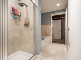 923 E. Kilbourn Ave., #303