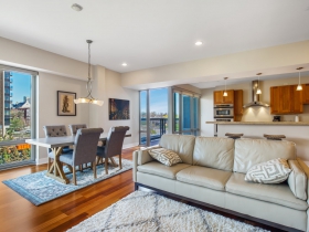 923 E. Kilbourn Ave., #303