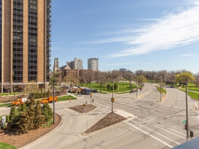 923 E. Kilbourn Ave., #303