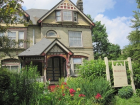 Manderley Bed & Breakfast