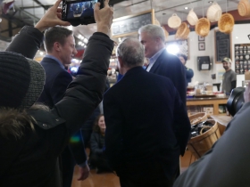 Michael Bloomberg visits the Milwaukee Public Market
