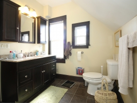 2563 N. Gordon Pl.