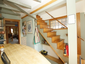 2563 N. Gordon Pl.