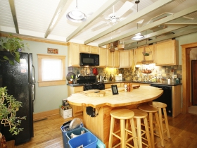 2563 N. Gordon Pl.
