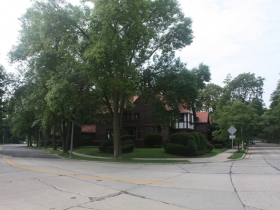 North end of Wahl Avenue at Lake Drive