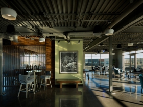 Skyline Bar + Lounge