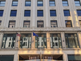 Plankinton Building on W. Wisconsin Avenue