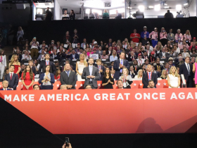 Eric Trump and Lauren Boebert (center)