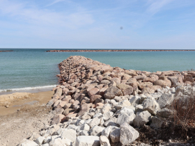 Southern breakwater South Shore Park Beach